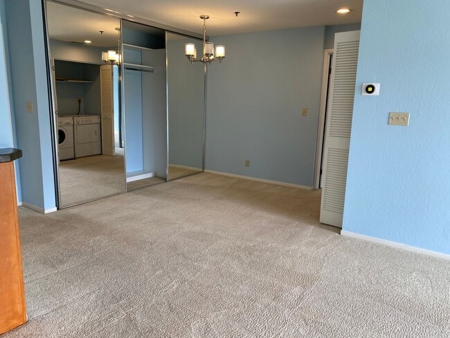 Photo - 300 Murchison Dr