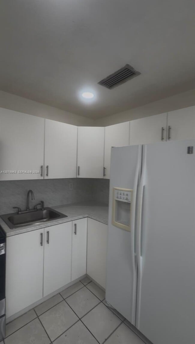 Photo - 3821 SW 89th Ct Unit Front