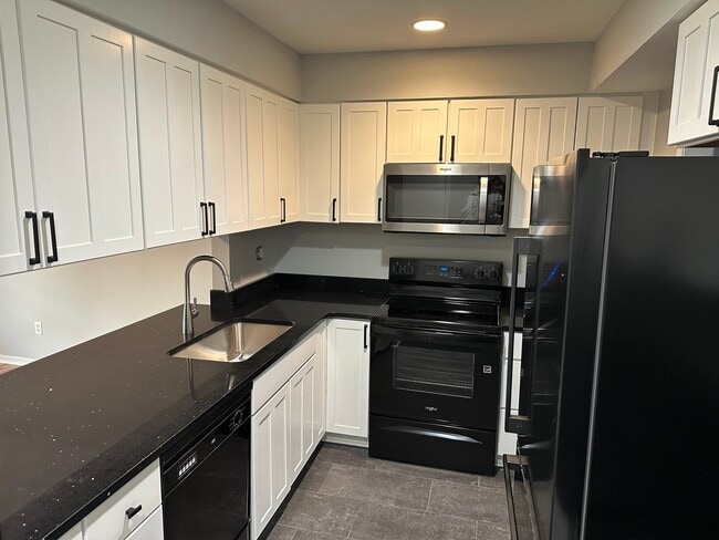 Photo - 31120 Hunters Dr Unit uppr