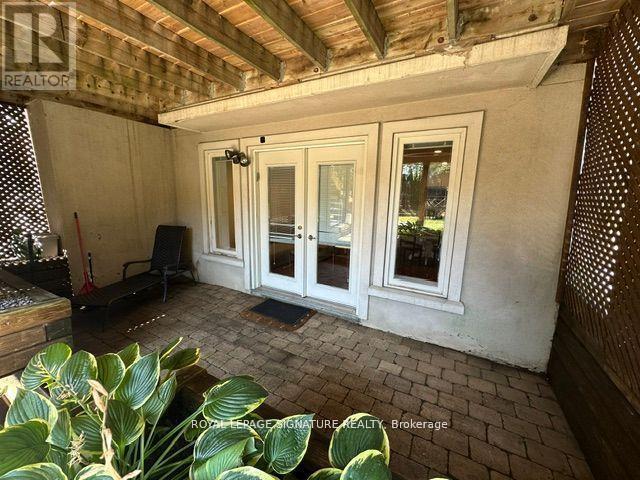 Photo - 23 Bannockburn Ave