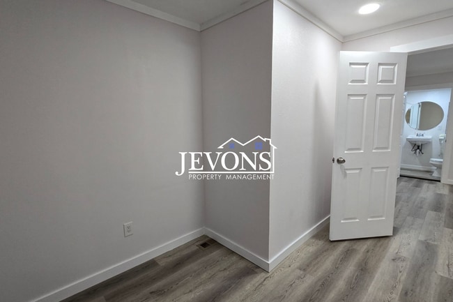 Photo - A charming and well-located single-family home in Yakima!