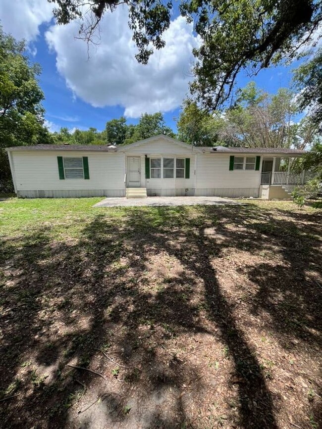Photo - Large 4 bedroom 2 bathroom mobile home