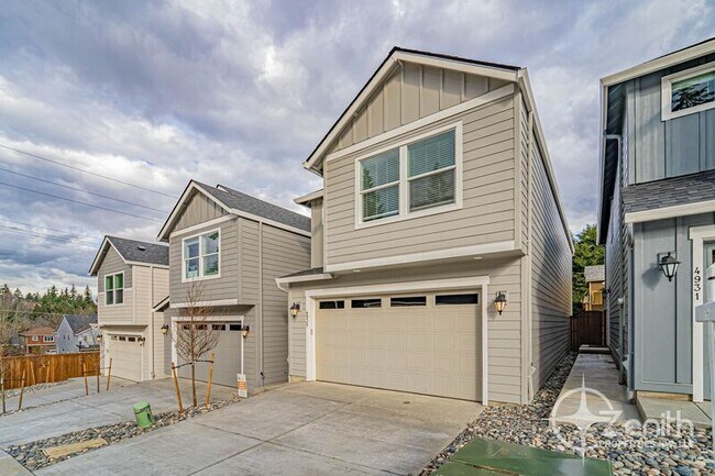 Photo - 4935 NE 2nd Ct