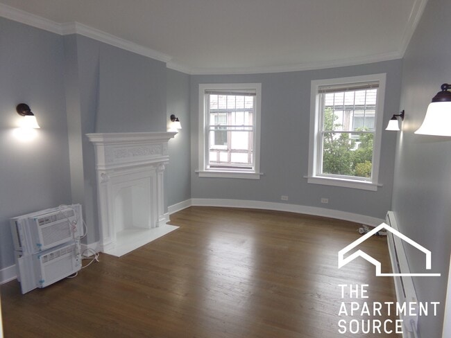 Building Photo - 918 Green Bay Rd Unit 3I Rental