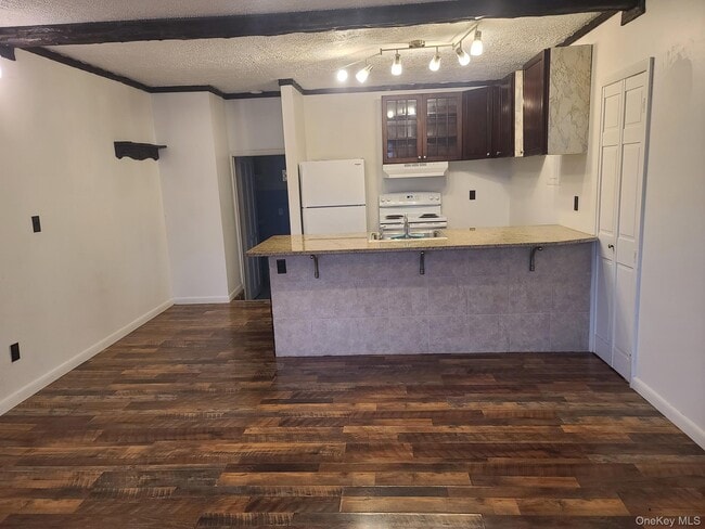 Photo - 1547 US-9 Unit 6