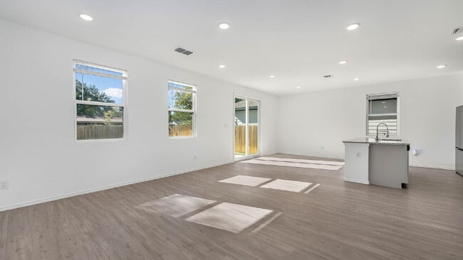 Photo - 4422 Chandler Rd Unit 8