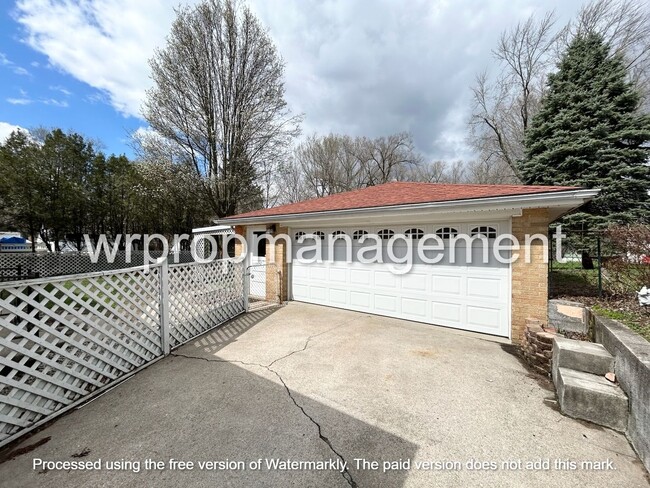 Photo - 2338 Bodette Ave