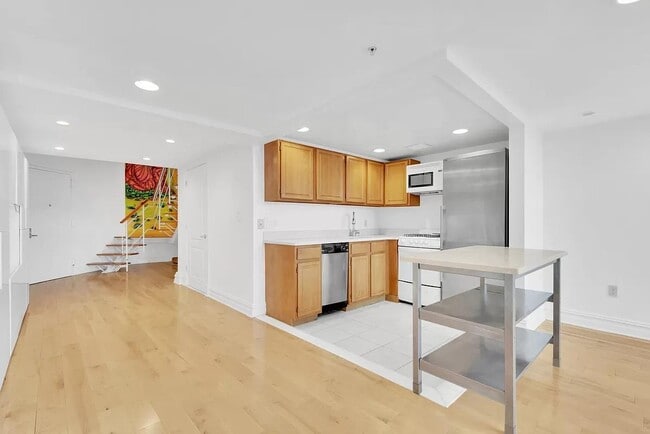 Photo - 1919 24th Ave - #L218