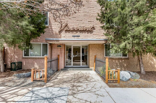 Viscount Exterior - Witt Penn & Viscount Apartments