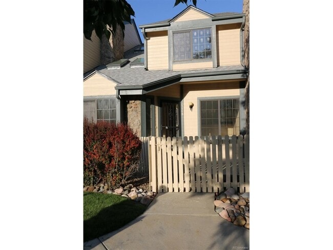 Building Photo - Spacious 3 bed 2 bath Townhome for Rent in Arvada