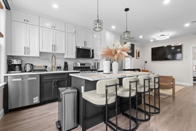 Photo - 3316 Summit Ave