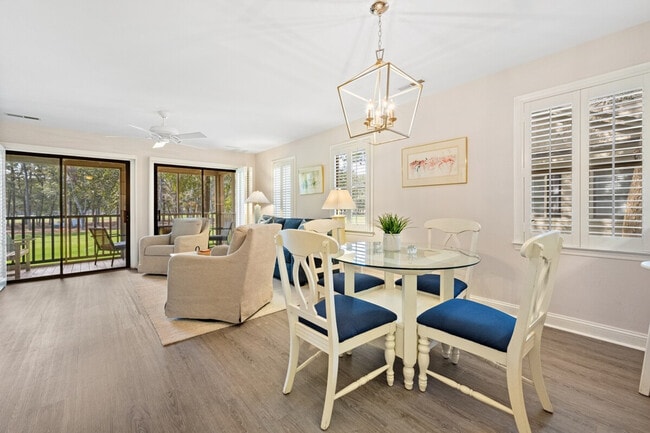 Photo - 366 Masters Dr Unit ID1253369P