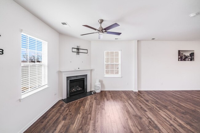 Photo - Comfort Meets Convenience in This Stunning 3BR Home Near Shopping & Dining