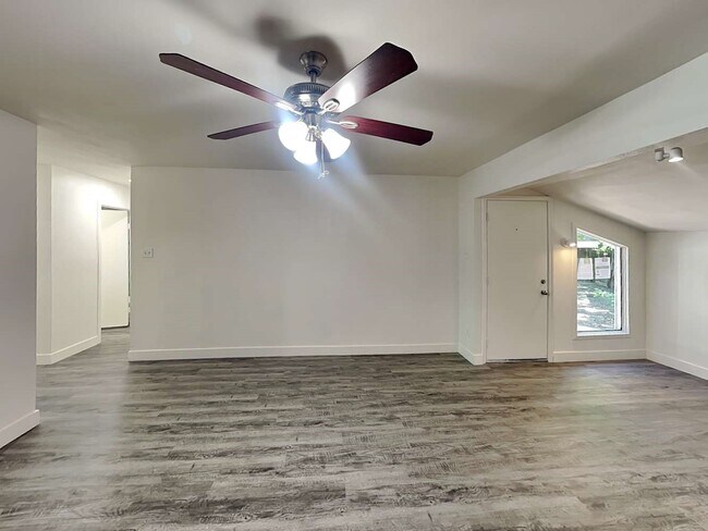 Photo - 6 Canyon Oak Pl