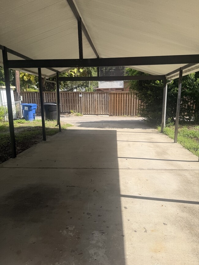Photo - 215 24th Ave N
