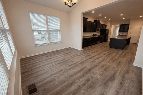 Photo - 10279 Benjamin Way