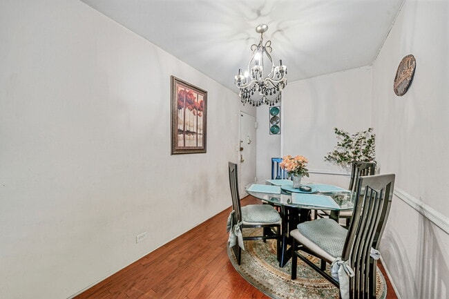 Photo - 6125 97th St Unidad 2B