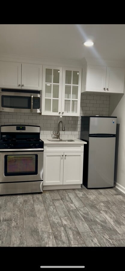 Kitchen - 17-19 68th St Unit 1