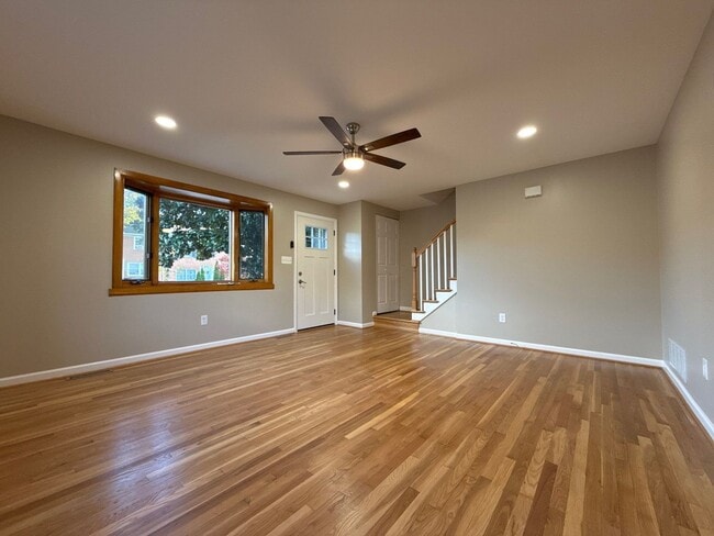 Photo - Beautiful 3 Bedroom 2 Bath House In Parkville