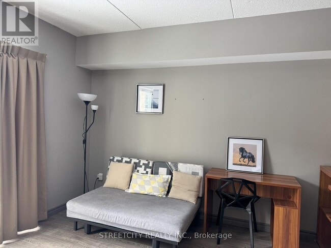 Photo - 321 Spruce St Unit 315