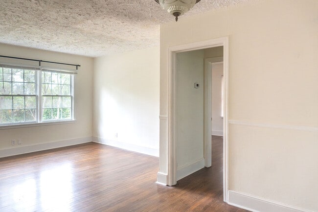 Photo - 1501-1503 S Gadsden St