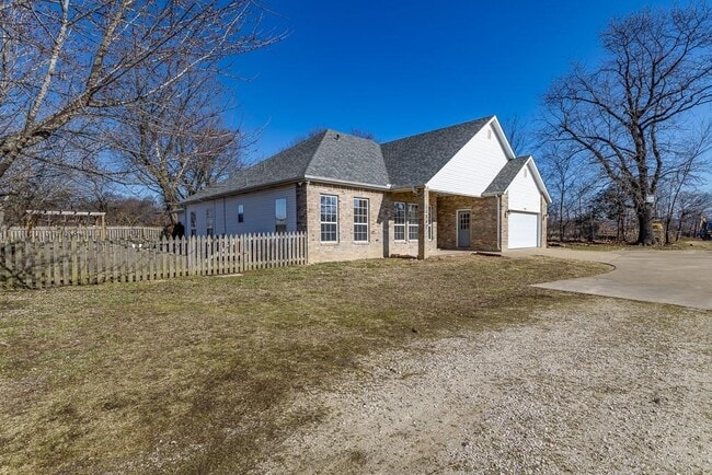 Photo - 12842 Ruby Rd