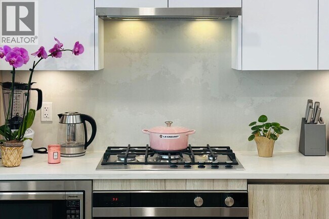 Photo - 423 6th St Unit 506