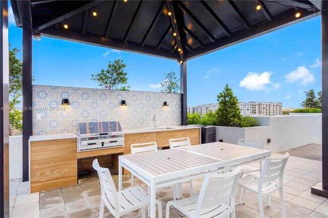 Photo - 208 N Federal Hwy Apartment Unit 713