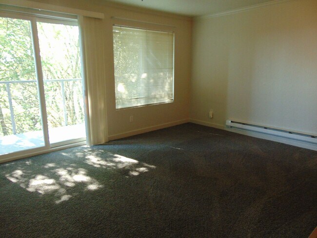 Photo - 2 Bedroom/1 Bath Luxury Beacon Hill Condo,... Unit C304