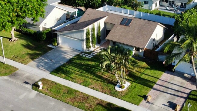 Front Yard - 1523 Gallinule Dr