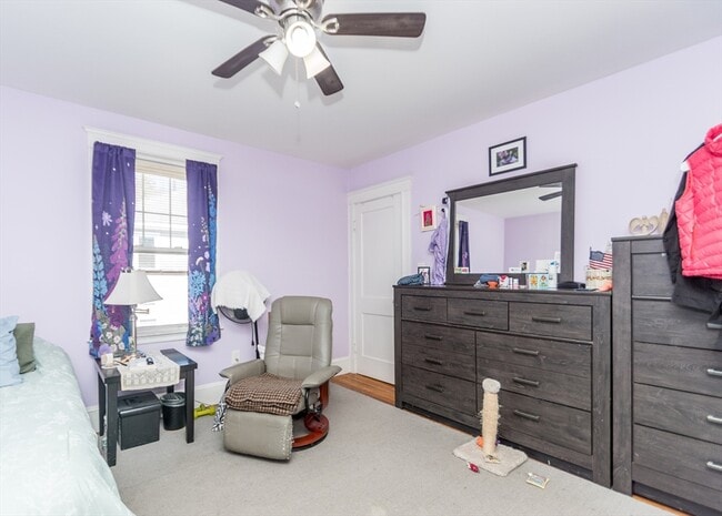 Photo - 1093 Main St Unidad 2