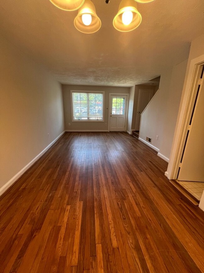 Photo - 133 W Reed Ave
