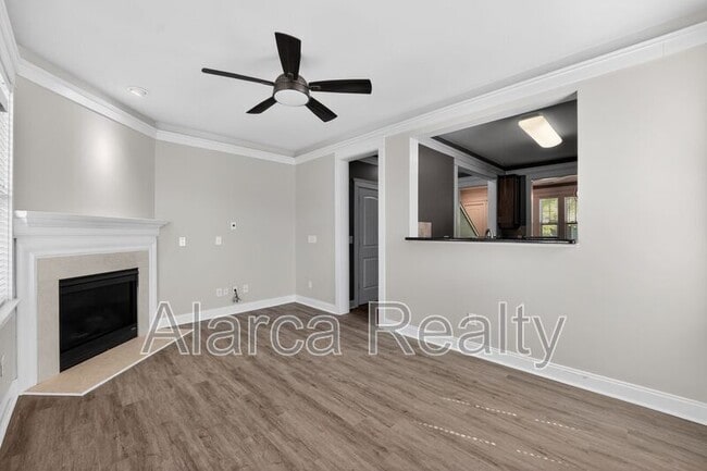 Photo - 330 Davidson Gateway Dr