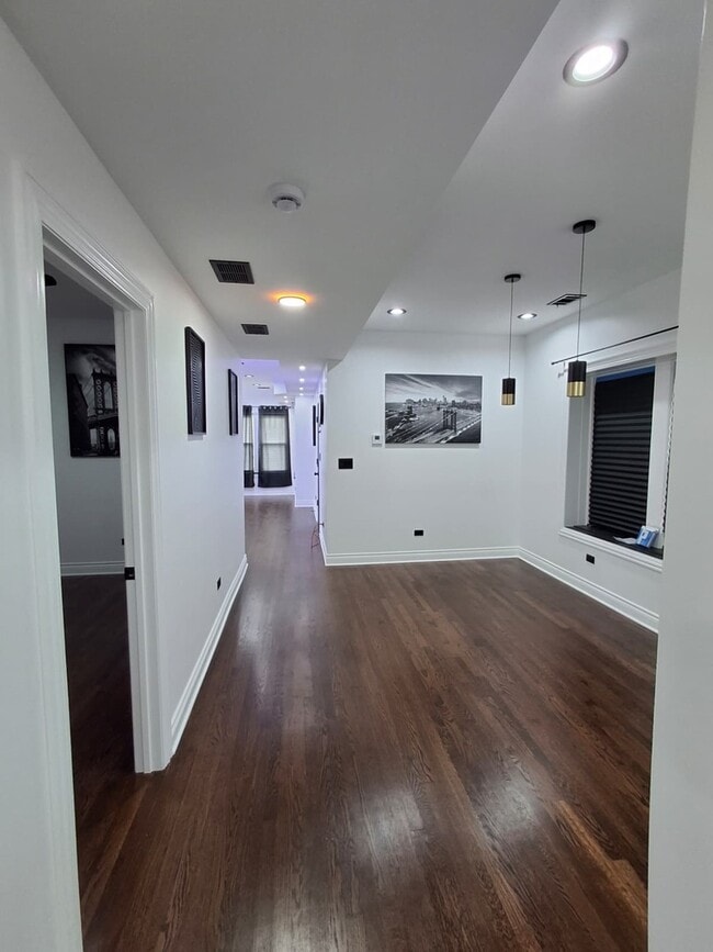 Photo - 7939 S Justine St