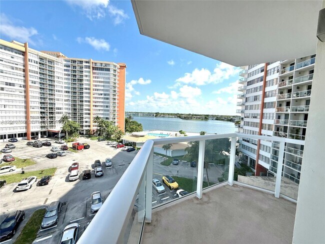 1351 NE Miami Gardens Dr Unit 626E