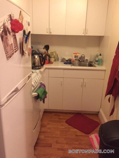 Building Photo - 62 Boylston St