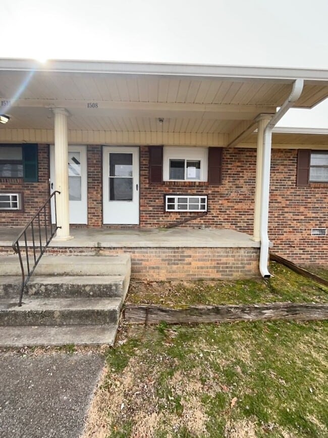 Photo - 1508 Taft St