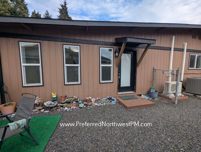 Photo - Modern 1 Bedroom Unit With Utilities and WiFi Included