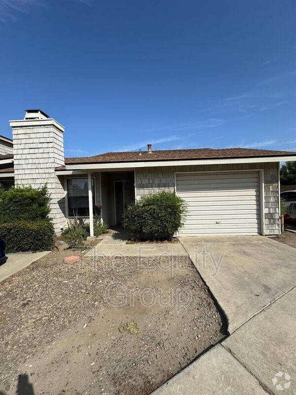 Building Photo - 4304 W Douglas Ave Rental
