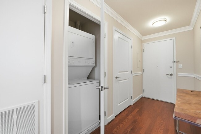Photo - 157 Fleet St Unidad 513