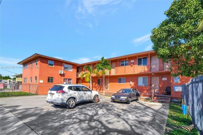 Photo - 2275 NW 23rd St Apartment Unit 8