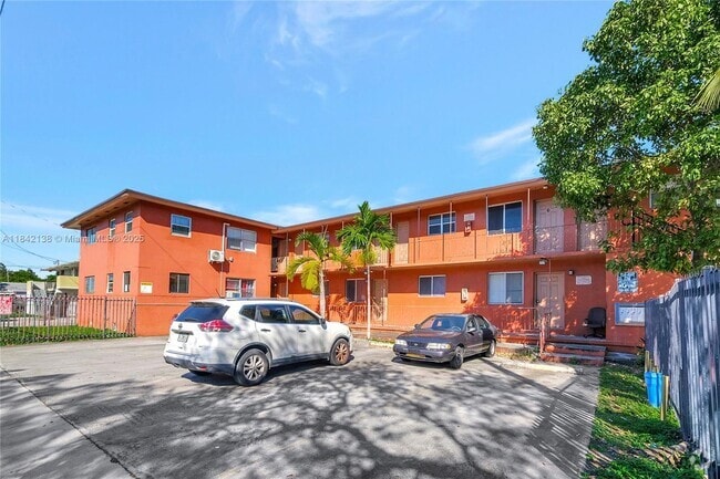 Building Photo - 2275 NW 23rd St Unit 8 Rental