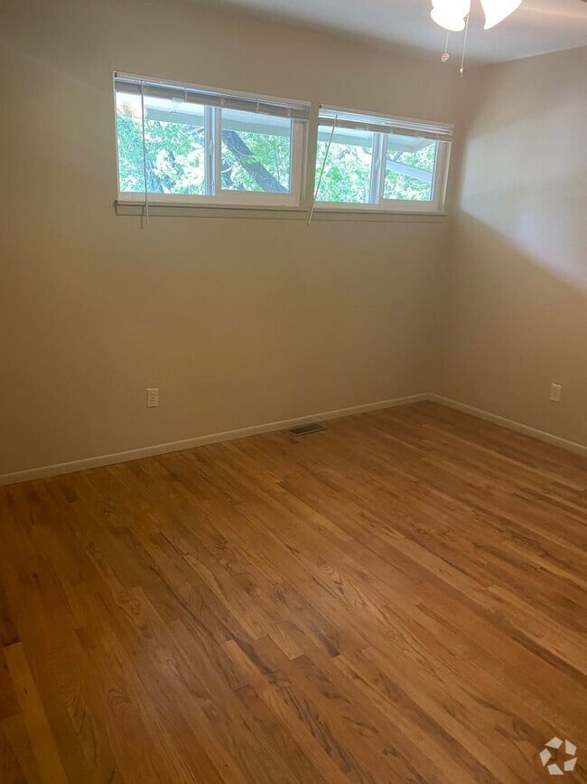 Building Photo - 235-235 Crestone Ave Unit 233 Crestone Avenue Rental
