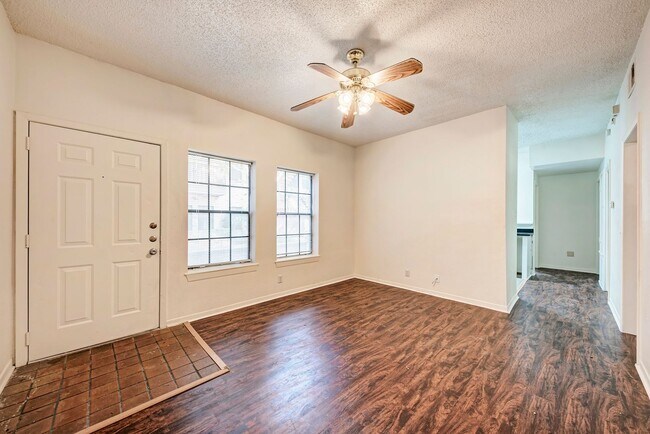 Photo - Somerset 202 Unit entire