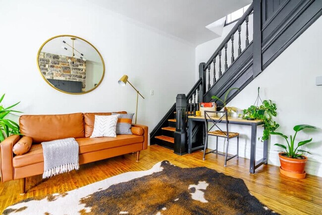 Photo - 256 W Poplar Ave Unidad ID1265636P