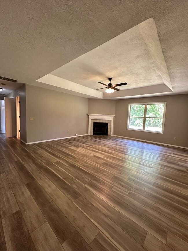 Photo - Great Location! Completely remodeled 3 bedroom 2 full bathroom home available now in battlefield!!