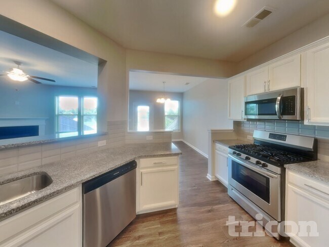 Photo - 3380 Baylor Cir