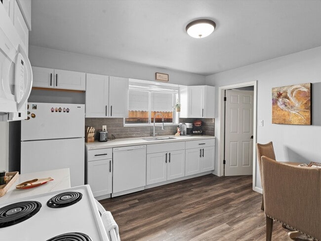 Photo - Single Level, Brick duplex