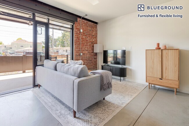 Photo - 1501 Buena Vista Ave Unidad FL0-ID1875