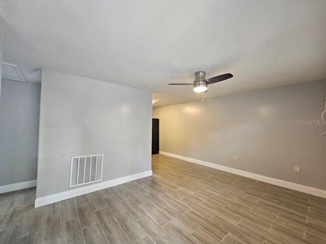 Photo - 5322 Pine St